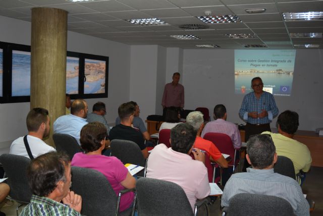 Más de treinta personas participan en el curso Gestión Integrada de Plagas de Tomate - 1, Foto 1