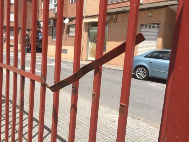 El PSOE critica la falta de inversión del gobierno municipal del PP en los colegios públicos de Murcia - 1, Foto 1