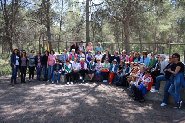 Las mujeres del municipio celebran su día de convivencia - 1, Foto 1