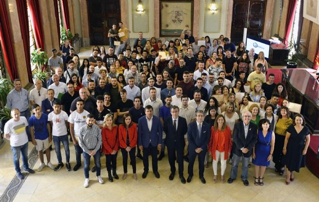 Más de 1,8 millones de euros para abrir nuevas salidas profesionales a jóvenes y mayores murcianos - 1, Foto 1