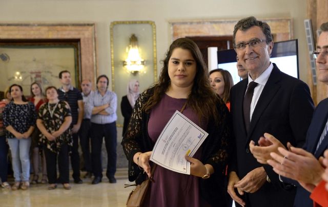 Más de 1,8 millones de euros para abrir nuevas salidas profesionales a jóvenes y mayores murcianos - 2, Foto 2