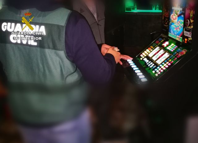 La Guardia Civil detiene/investiga en Jumilla a cuatro menores por falsificar su DNI - 1, Foto 1