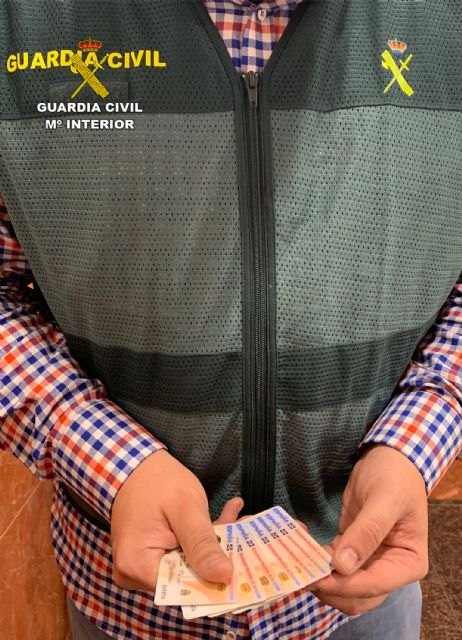 La Guardia Civil detiene/investiga en Jumilla a cuatro menores por falsificar su DNI - 2, Foto 2