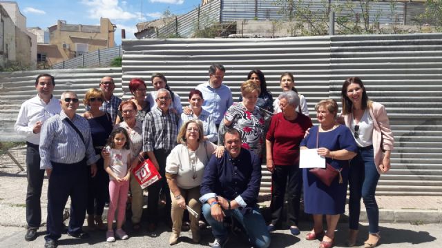 Fulgencio Gil inicia los trámites para el arreglo integral de la calle Portijico, que contará con una nueva zona verde dotada con jardín vertical - 1, Foto 1