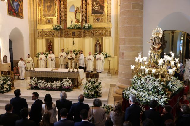 “¡Qué feliz me siento de estar aquí!”, Mons. Chico en Cehegín - 1, Foto 1