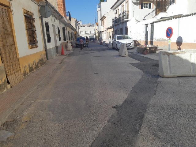 Finalizan las obras de renovación de la nueva tubería de saneamiento en las calle La Hoya y Luís Martínez González, respectivamente, Foto 1
