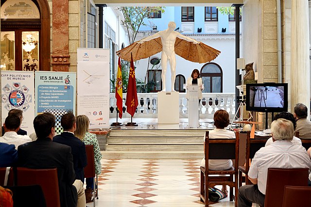 Tres centros de formación profesional de la Región construyen una réplica del autogiro C-30 de Juan de la Cierva - 1, Foto 1