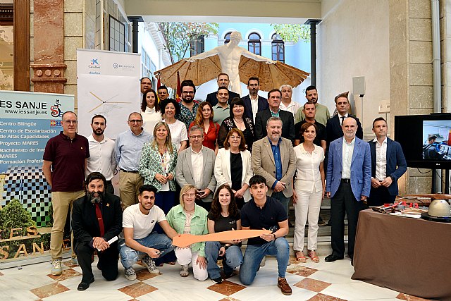 Un docente de FP, nieto de un ayudante de Juan de la Cierva, recreará el autogiro del inventor murciano - 1, Foto 1