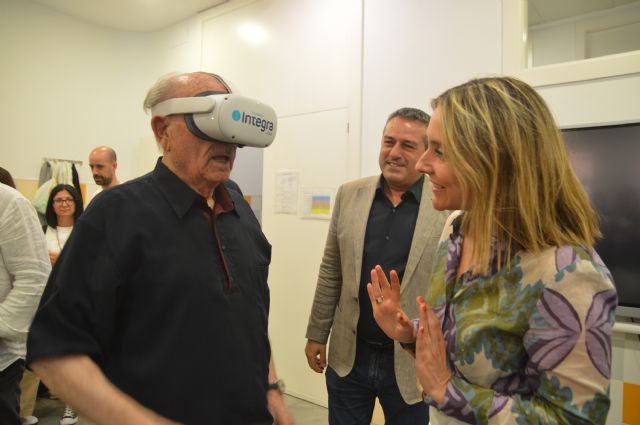 Una aplicación de realidad virtual mejora la autonomía y el envejecimiento activo de las personas mayores - 1, Foto 1