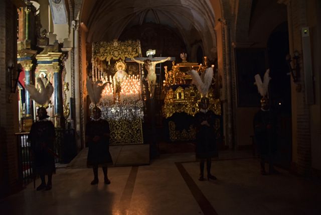 Sevilla . La Hermandad de la Soledad, reflejo de la Pasión y la Esperanza en el corazón del Viernes Santo de Alcalá del Río - 5, Foto 5