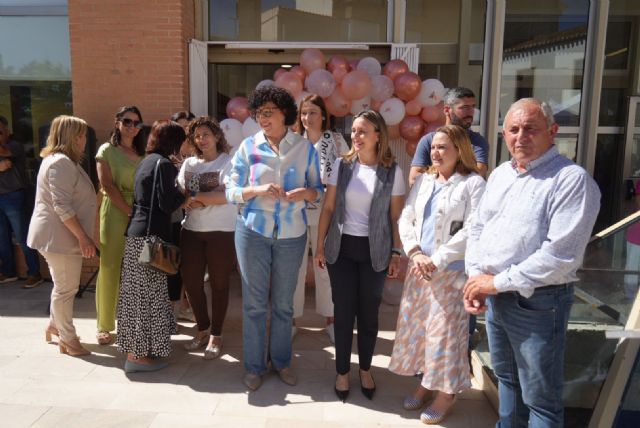 Política Social y medio centenar de mayores de Puerto Lumbreras celebran el 15 aniversario del centro de día 'Agustín Tárraga Ortega' - 2, Foto 2