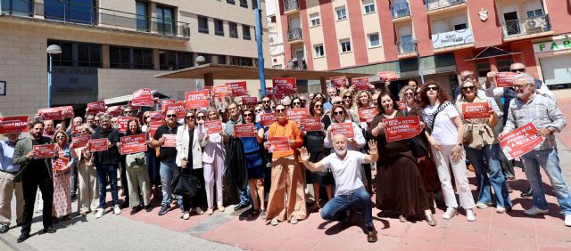 Multitudinaria concentración exigiendo pensiones dignas y solución urgente para mutualistas - 2, Foto 2