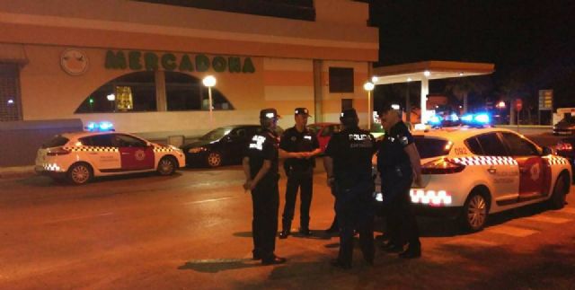 La Policía Local de Cartagena desarrolló un operativo especial en Cabo de Palos para garantizar el descanso de los vecinos - 1, Foto 1