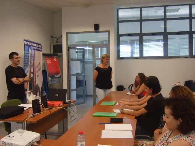 Begins "Training course for the Care of Dependents" in the CLD, Foto 2