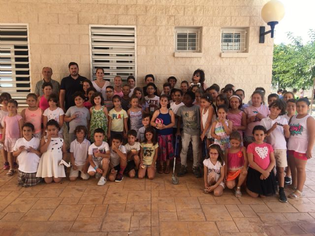 El piragüista David Cal visitó el CEIP El Recuerdo - 1, Foto 1