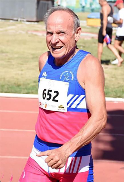 El atleta torreño Ángel Salinas, de nuevo tricampeón en el regional de veteranos - 1, Foto 1