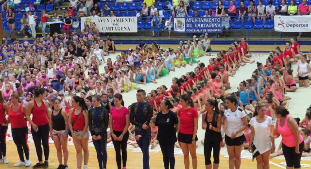 La Escuela Municipal de Gimnasia Rítmica Deportiva y Gimnasia Estética de Grupo clausura la temporada 2017/18 - 1, Foto 1