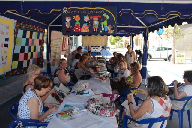 La asociación Patchwork Mar Menor muestra sus trabajos en la calle - 3, Foto 3