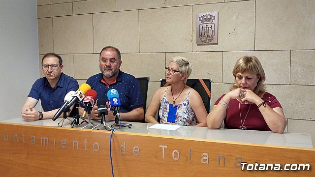 Ganar Totana IU ofreció una rueda de prensa para dar respuesta al comunicado emitido ayer en por el PP, Foto 1