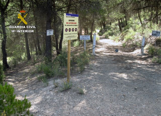 La Guardia Civil denuncia a ocho ciclistas por transitar por un paraje natural protegido de Lorca - 2, Foto 2