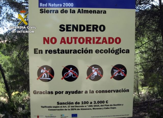 La Guardia Civil denuncia a ocho ciclistas por transitar por un paraje natural protegido de Lorca - 1, Foto 1