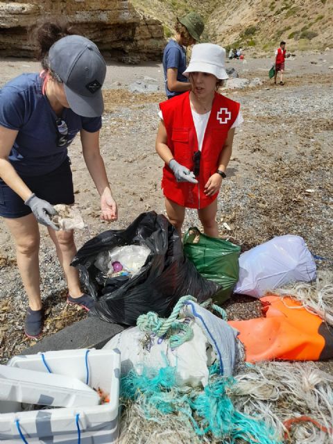 ANSE, Alnitak, Cruz Roja y el Proyecto LIBERA organizan una jornada de concienciación contra la basuraleza de Cabo Tiñoso - 4, Foto 4