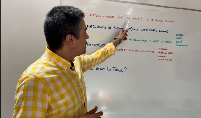 MC propone la creación de una empresa municipal comercializadora de electricidad - 1, Foto 1