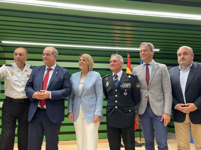 Ignacio del Olmo toma posesión como jefe superior de la Policía Nacional en la Región - 1, Foto 1