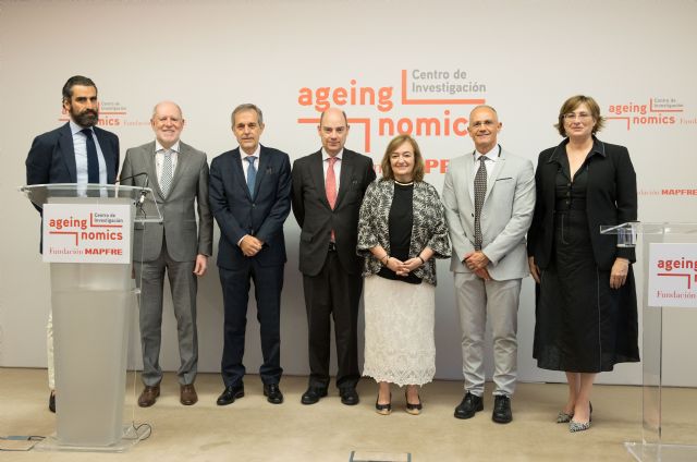 Destacan la importancia de aprovechar el talento de los mayores como clave para el desarrollo de la economía senior - 1, Foto 1