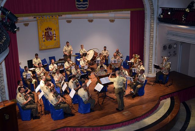 Sevilla. En la sede de Capitanía General de Sevilla, ofreció un concierto por el X Aniversario de la proclamación de Felipe VI como Rey - 4, Foto 4