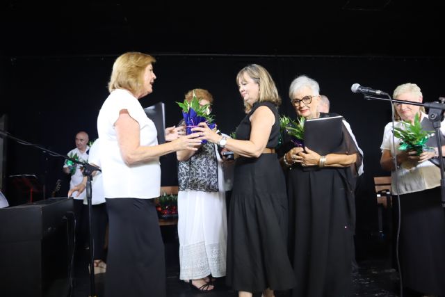 “Voces Doradas” nos llevó en un viaje musical a través de los clásicos del bolero - 2, Foto 2