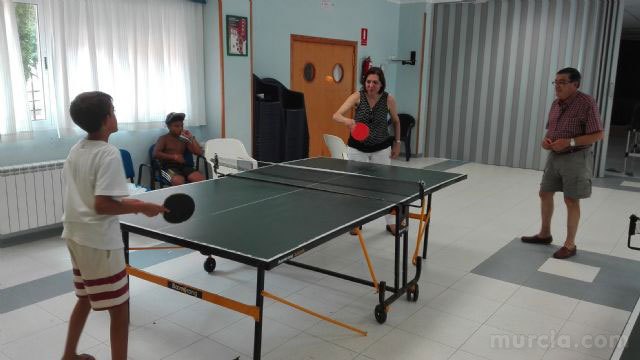 La consejera despide en Totana a los niños del campamento de la Asociación Murciana de Hemofilia, Foto 2