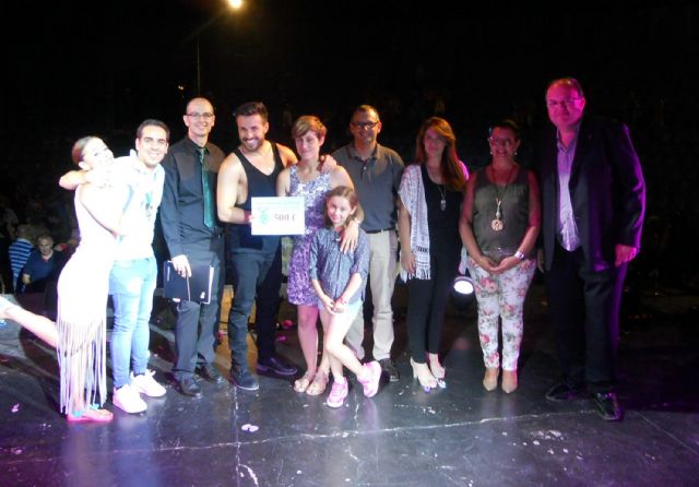 Los premiados disfrutaron con los 2.000 euros en regalos de la campaña estival del Área Comercial Las Torres - 1, Foto 1
