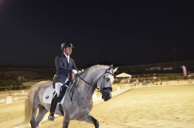 Dimas Saiz de los Ríos, primer  y segundo clasificado en el Premio San Jorge de Doma Clásica Aros - 2, Foto 2
