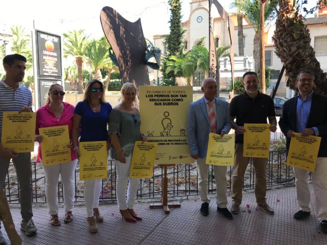 Fomento pone en marcha en Cabezo de Torres la campaña para concienciar sobre la limpieza de los excrementos de los perros - 1, Foto 1