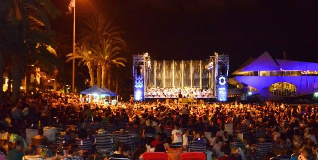 Unas 6.000 personas disfrutan de la Orquesta Sinfónica de la Región junto al Mar Menor con el concierto organizado por Cultura - 1, Foto 1