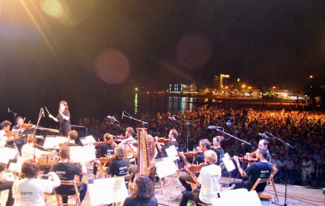 Unas 6.000 personas disfrutan de la Orquesta Sinfónica de la Región junto al Mar Menor con el concierto organizado por Cultura - 2, Foto 2