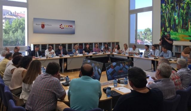 Educación adelanta el proceso de adjudicación del profesorado al 31 de julio para mejorar el inicio del próximo curso escolar - 1, Foto 1