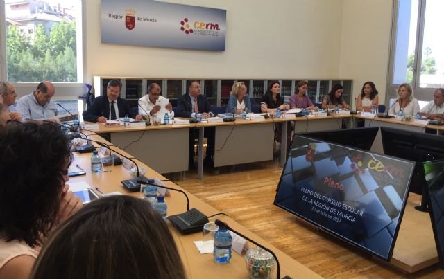 Educación adelanta el proceso de adjudicación del profesorado al 31 de julio para mejorar el inicio del próximo curso escolar - 2, Foto 2