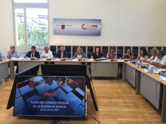 Educación adelanta el proceso de adjudicación del profesorado al 31 de julio para mejorar el inicio del próximo curso escolar - 3, Foto 3