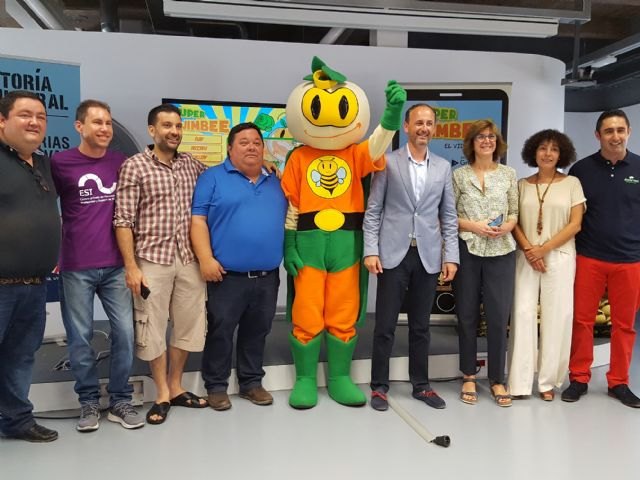 La Región de Murcia protagoniza un videojuego diseñado por el ilustrador murciano Salva Espín - 1, Foto 1