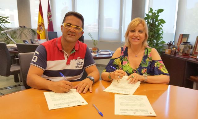 La Comunidad subvenciona con 30.000 euros el centro de Atención Temprana para niños con enfermedades raras de la asociación DGenes, Foto 1