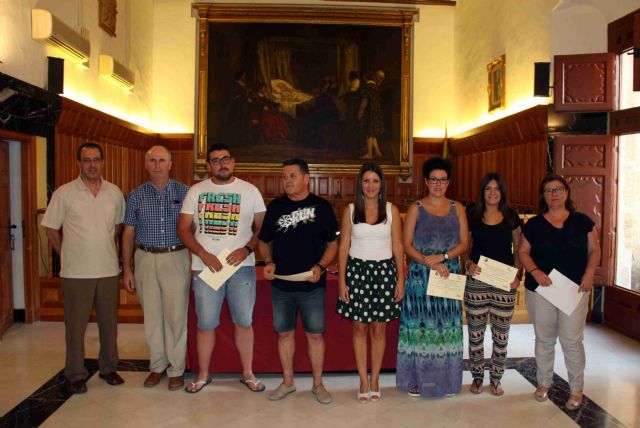 El Ayuntamiento entrega ayudas a emprendedores dentro del Plan de Fomento Emprensarial y de Empleo - 1, Foto 1