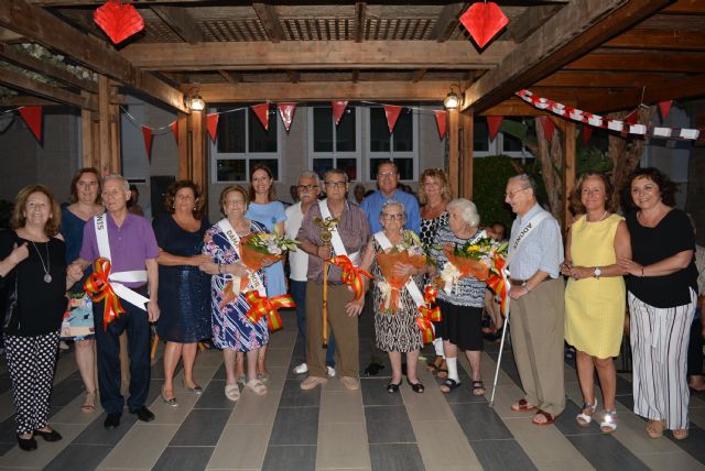 La residencia San Francisco elige al Rey y la Reina del centro - 1, Foto 1