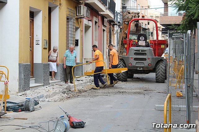 Las obras en la calle Juan XXIII procurarán mejorar la accesibilidad y dinamizar el ambiente comercial de esta vía, Foto 1