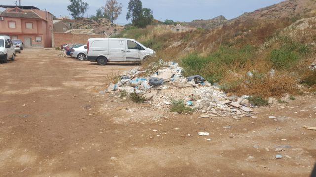 Batería de iniciativas de IU de Lorca centradas en la limpieza y adecuación de solares abandonados - 2, Foto 2