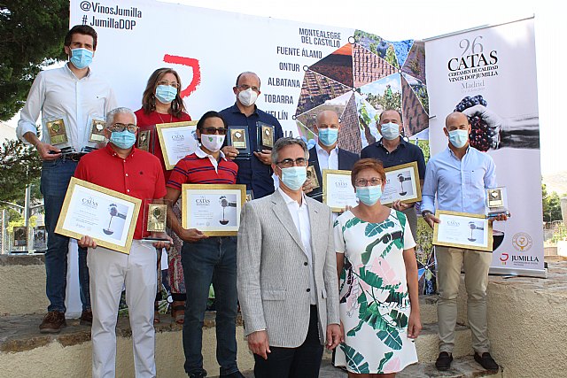 Las bodegas premiadas en el 26 certamen de calidad vinos DOP Jumilla recogen sus premios - 2, Foto 2