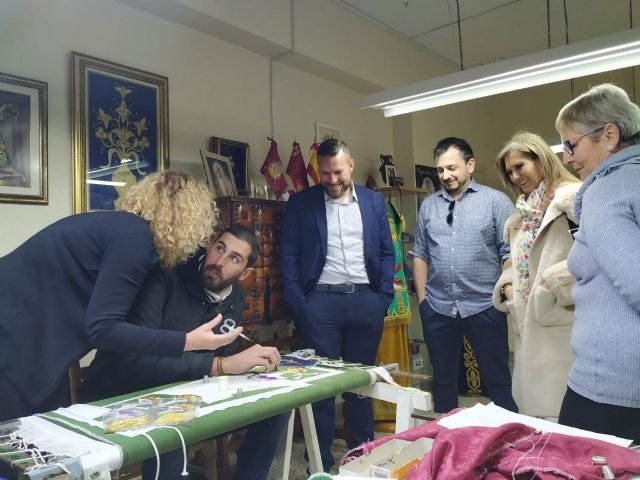 VOX Lorca lleva a pleno el reconocimiento del bordado lorquino y la apuesta para hacerlo un título oficial de formación profesional - 1, Foto 1