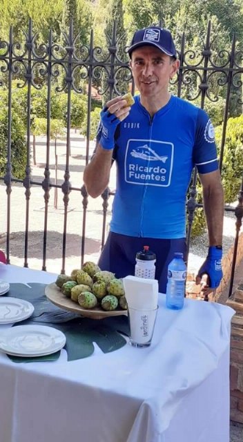    [El desafo Regin de Murcia Capital Gastronmica hace parada en el Santuario de Santa Eulalia y promociona los higos chumbos de Totana, Foto 2