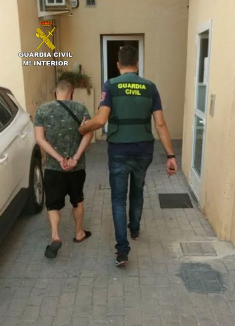 La Guardia Civil detiene a dos vecinos de Lorca por el robo en una vivienda - 2, Foto 2